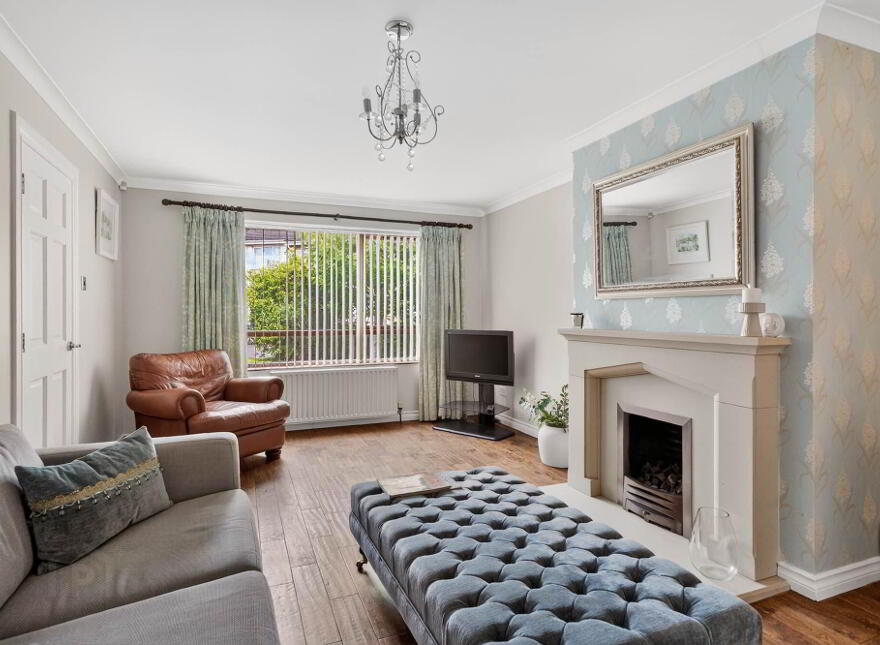 9 Laurel Grove, Lisburn, BT28 3EW