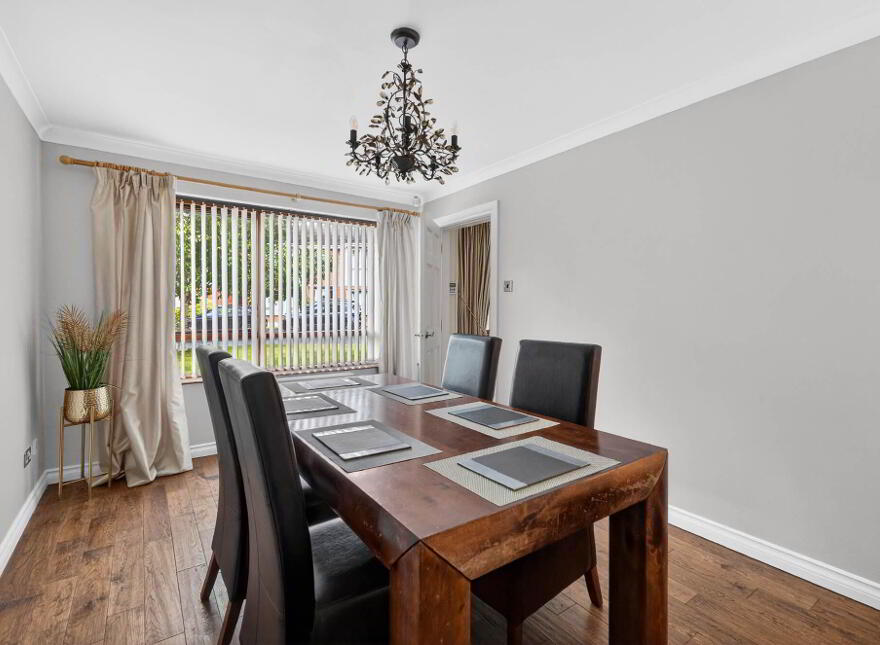 9 Laurel Grove, Lisburn, BT28 3EW