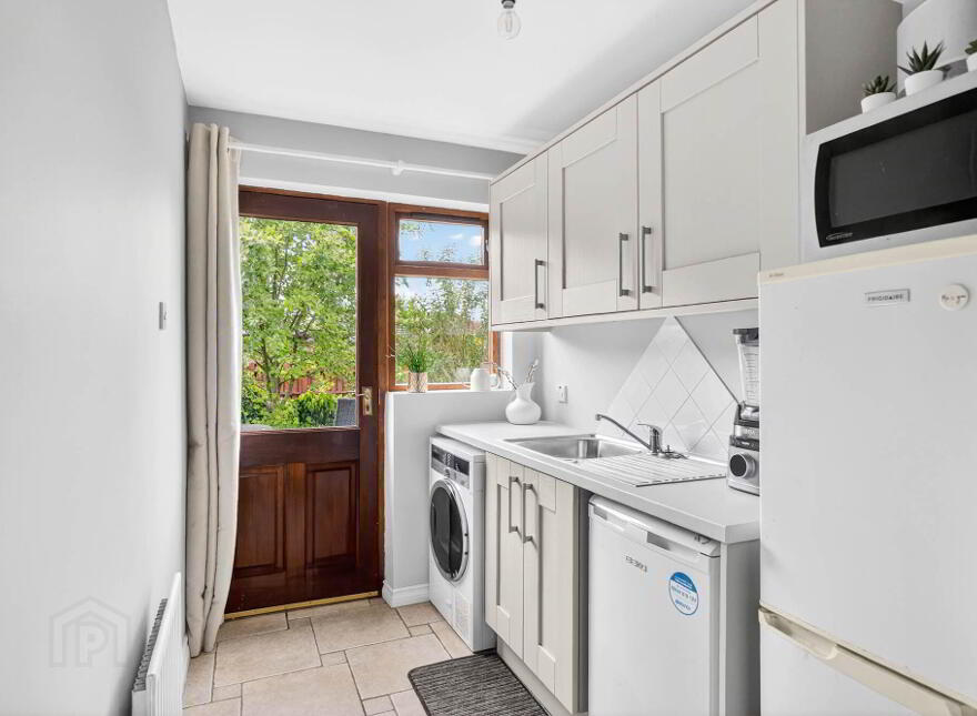 9 Laurel Grove, Lisburn, BT28 3EW