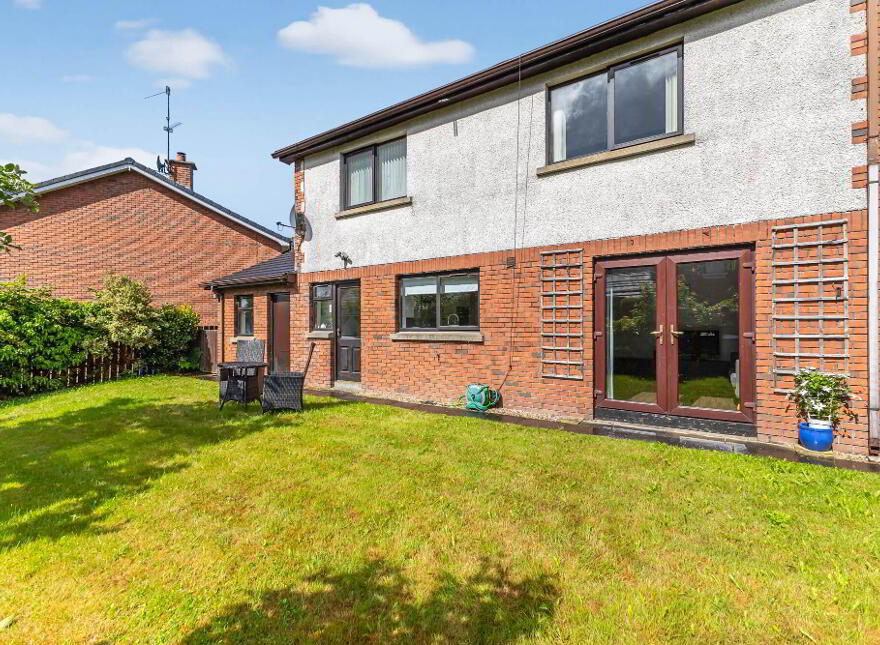 9 Laurel Grove, Lisburn, BT28 3EW