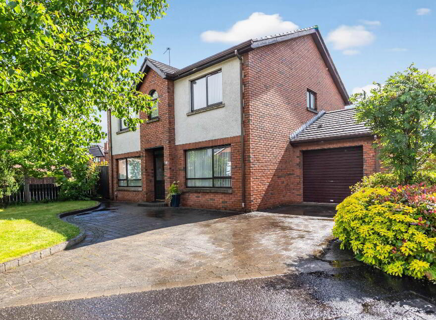 9 Laurel Grove, Lisburn, BT28 3EW