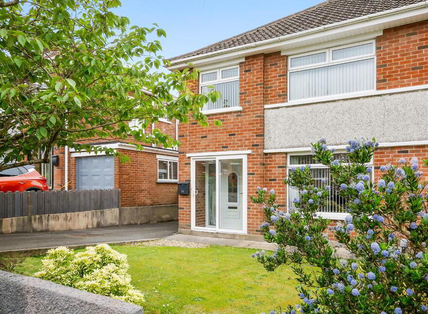26 Chartwell Park, Belfast, BT8 6NG