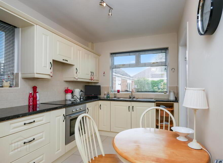 26 Chartwell Park, Belfast, BT8 6NG