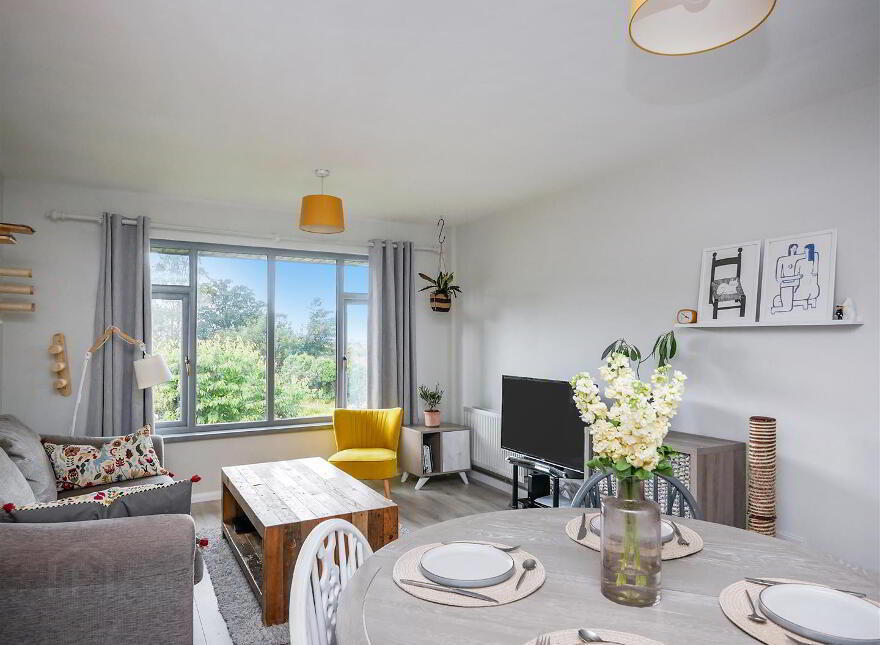 Apt 10, Drumkeen Court, Belfast, BT8 7TU