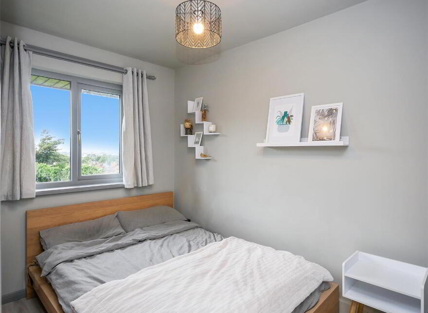 Apt 10, Drumkeen Court, Belfast, BT8 7TU