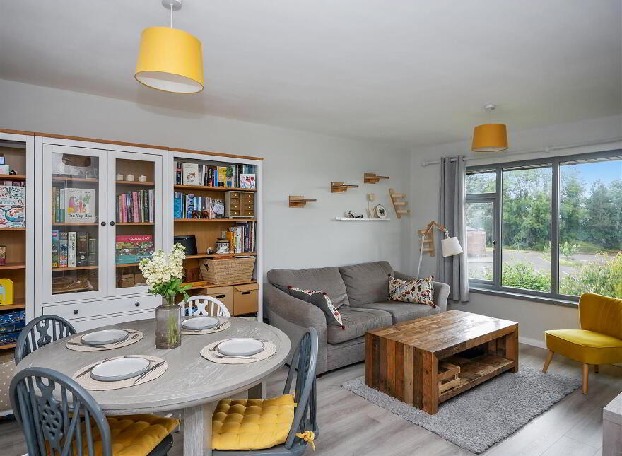 Apt 10, Drumkeen Court, Belfast, BT8 7TU