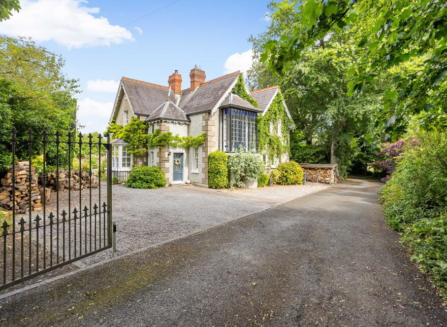 Sunnyside, Old Lucan Road, Palmerstown, D20AR22