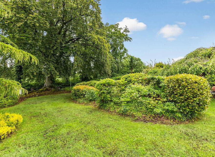 4 Cormac Road, Upper Ballinderry, Lisburn, BT28 2HL