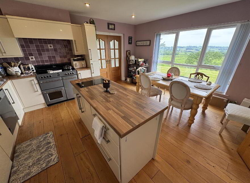 42 Ballynoe Road, Antrim, BT41 2QX
