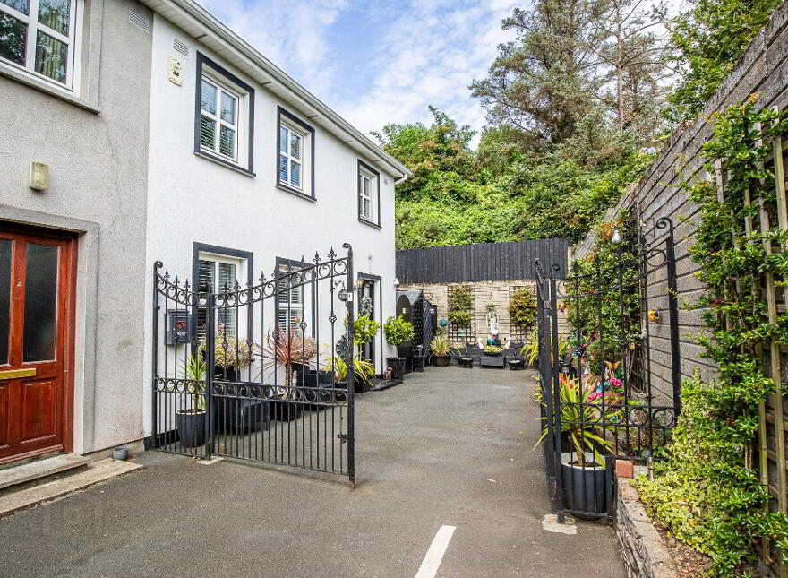 1 The Laurels, McCurtain Street, Gorey, Y25Y8V0