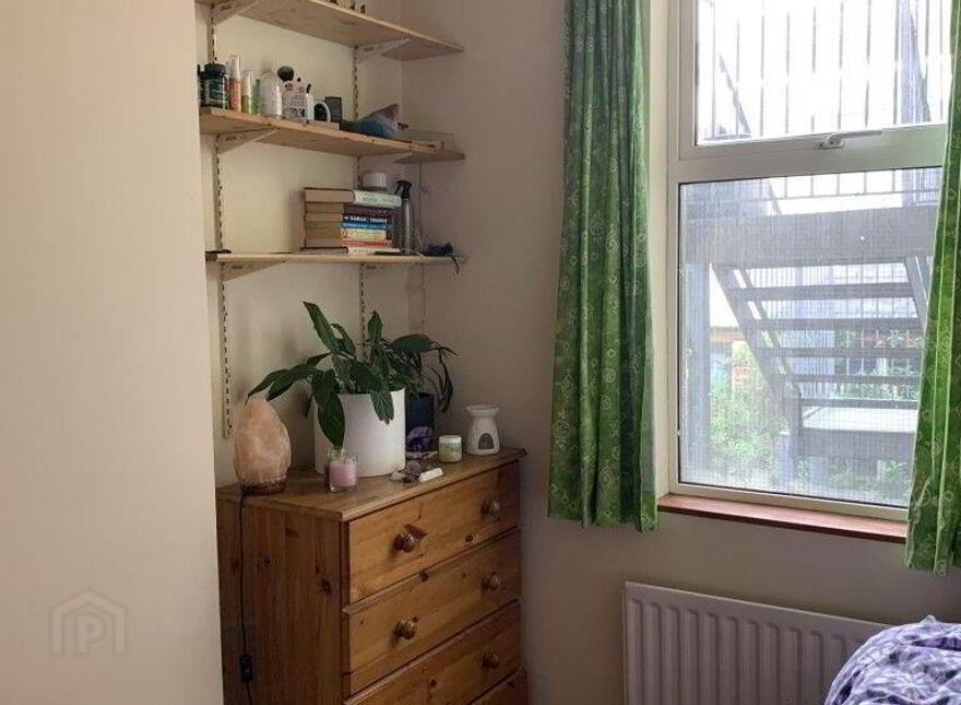 Flat 2, 35 Wellesley Avenue, Belfast, BT9 6DG