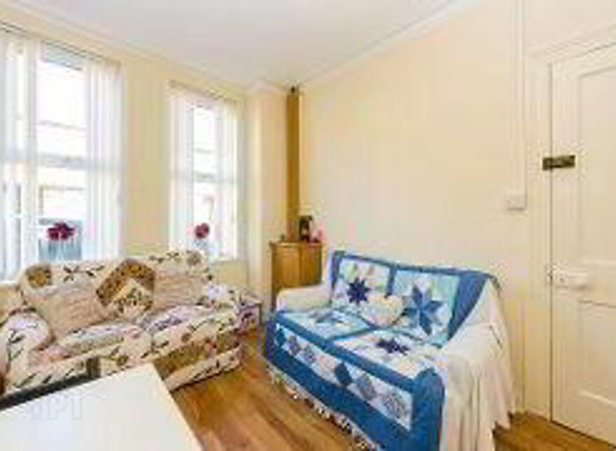 34 Meadowbank Place, Belfast, BT9 7FF