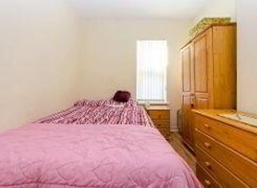 34 Meadowbank Place, Belfast, BT9 7FF
