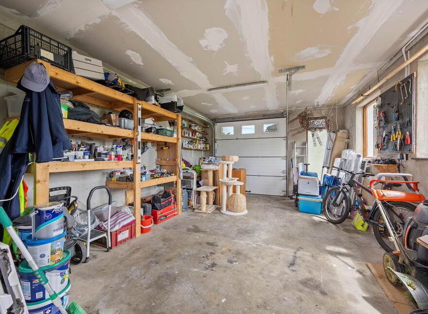 Bawn, Nenagh, E45WV77