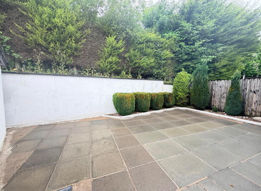 66 Iveagh Drive, Banbridge, BT32 3YE