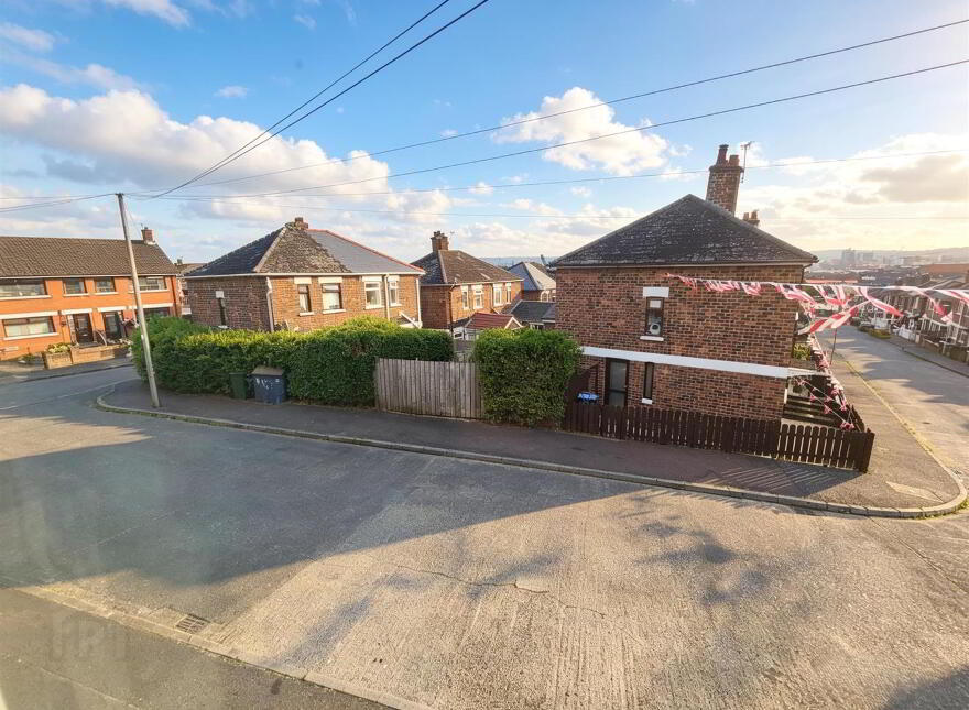 39 Woodvale Pass, Belfast, BT13 3FN