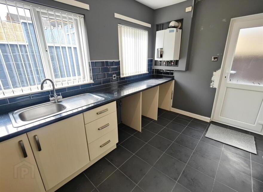 39 Woodvale Pass, Belfast, BT13 3FN