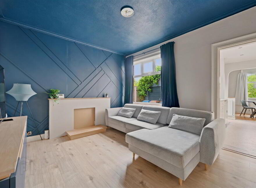 392 Castlereagh Road, Belfast, BT5 6AE