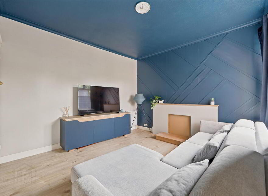 392 Castlereagh Road, Belfast, BT5 6AE