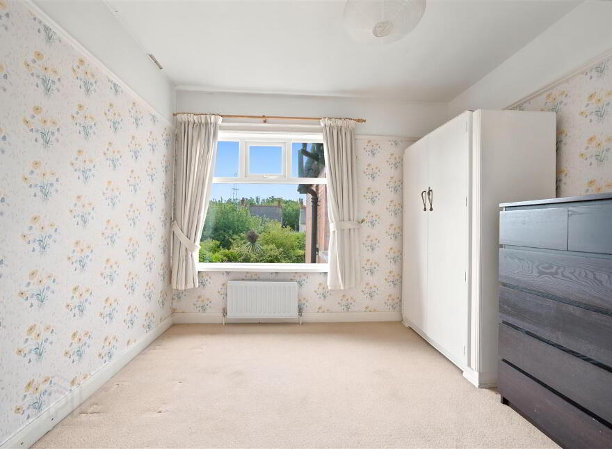 392 Castlereagh Road, Belfast, BT5 6AE