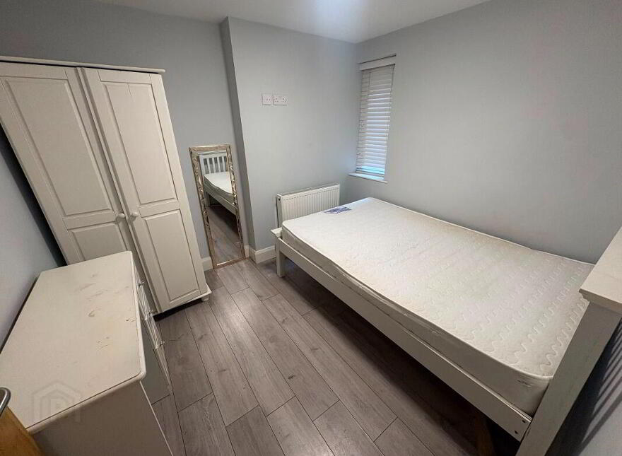 Apt 1, 23 Fitzroy Avenue, Belfast, BT7 1HS