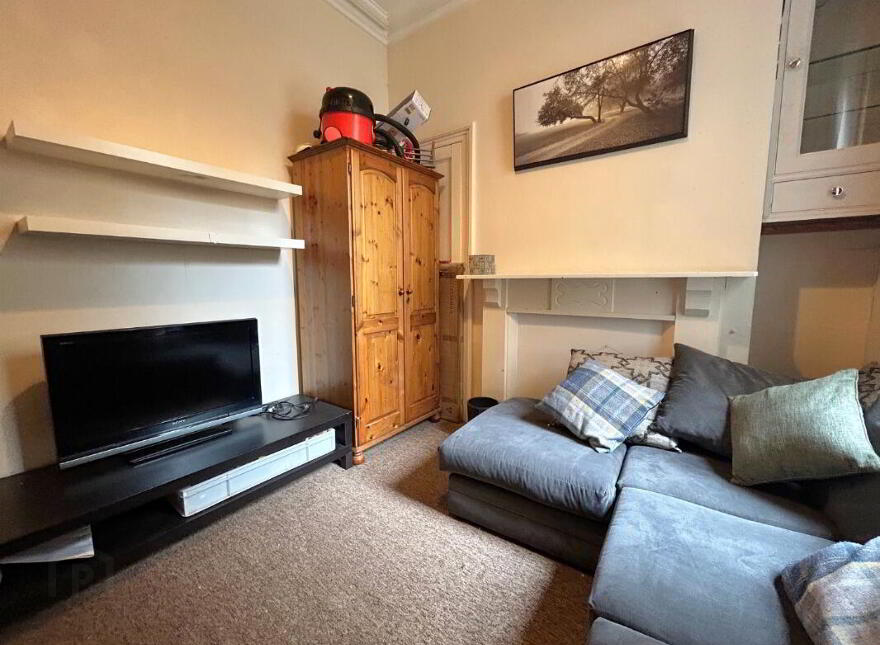 29 Tates Avenue, Belfast, BT9 7BY
