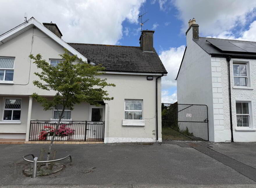 Main Street, Shinrone, R42KX07