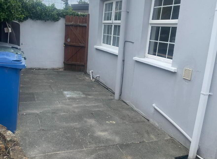 4 Moor Road, Kilkeel, BT34 4NG