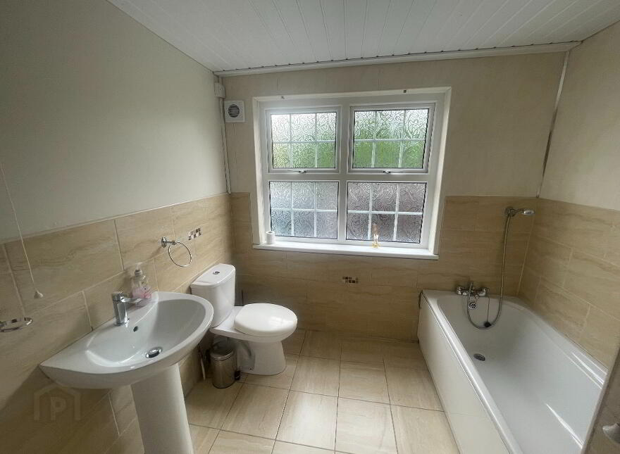 4 Moor Road, Kilkeel, BT34 4NG