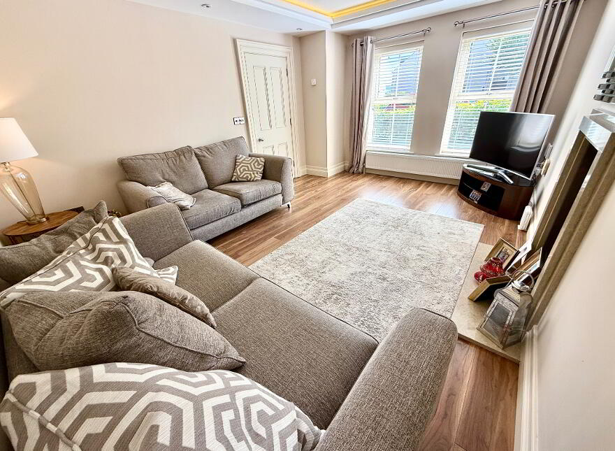 6 Oak Country Manor, Waterside, Derry, BT47 6HG