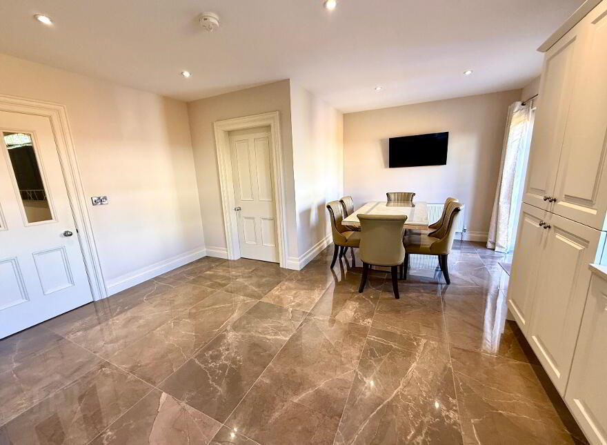 6 Oak Country Manor, Waterside, Derry, BT47 6HG