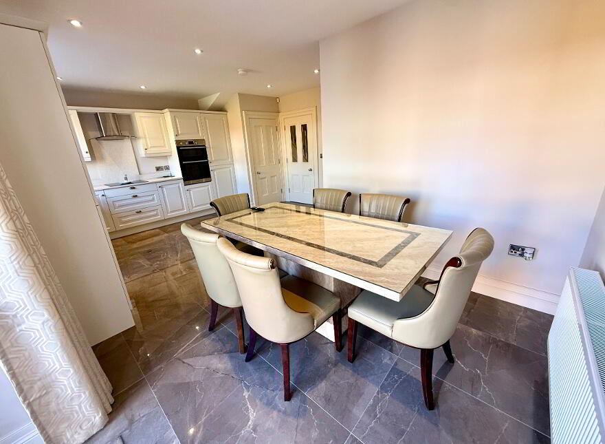 6 Oak Country Manor, Waterside, Derry, BT47 6HG