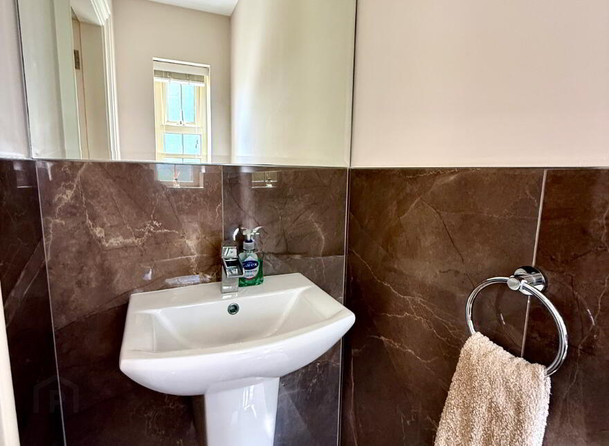 6 Oak Country Manor, Waterside, Derry, BT47 6HG
