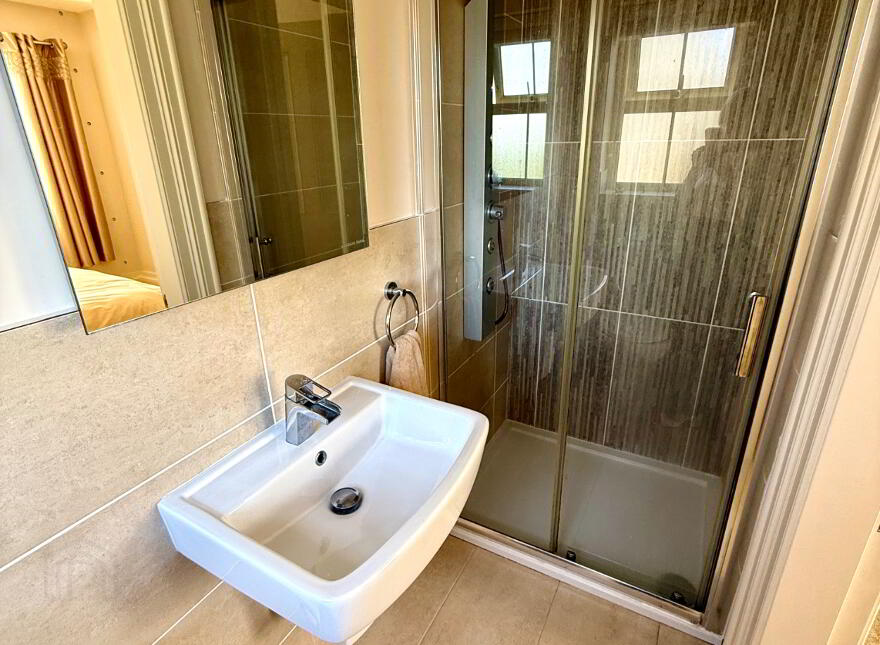 6 Oak Country Manor, Waterside, Derry, BT47 6HG