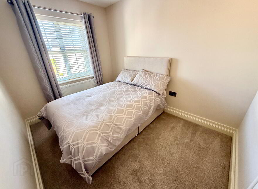 6 Oak Country Manor, Waterside, Derry, BT47 6HG