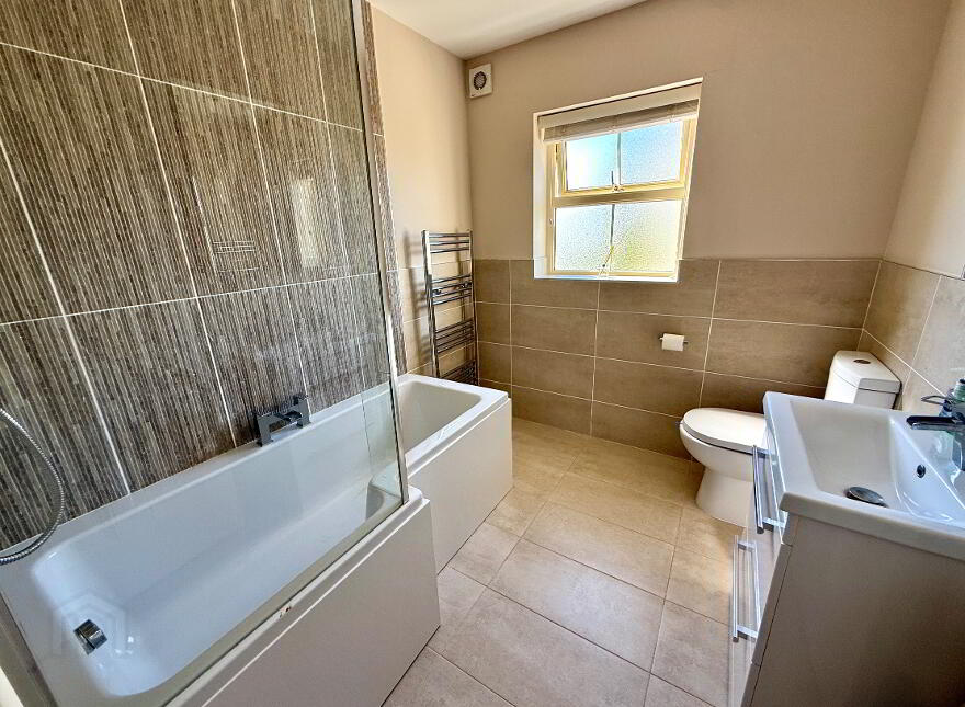 6 Oak Country Manor, Waterside, Derry, BT47 6HG