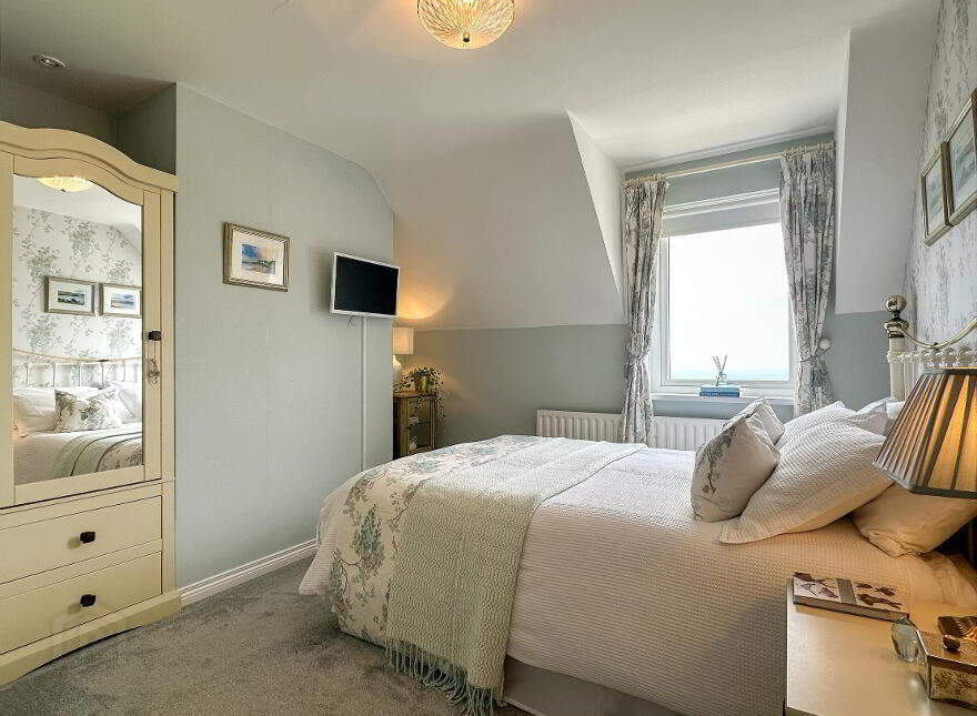 122 Whitepark Road, Ballintoy, Ballycastle, BT54 6LS