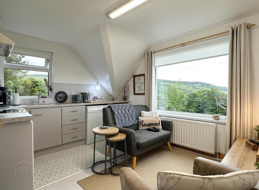 122 Whitepark Road, Ballintoy, Ballycastle, BT54 6LS