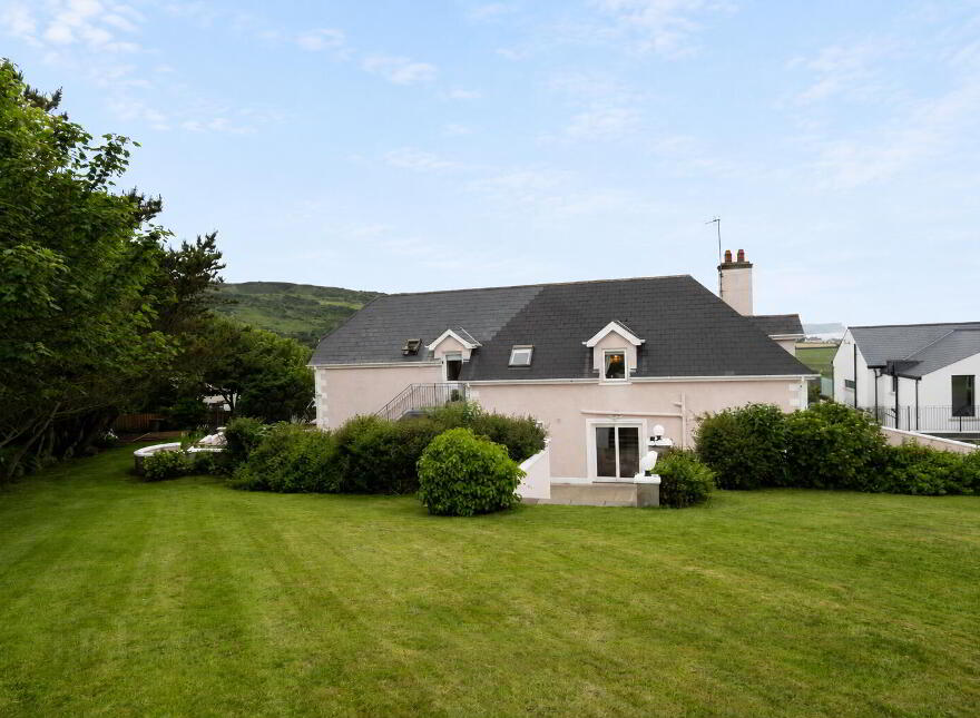 122 Whitepark Road, Ballintoy, Ballycastle, BT54 6LS