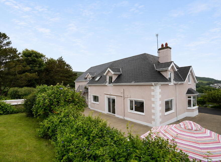 122 Whitepark Road, Ballintoy, Ballycastle, BT54 6LS