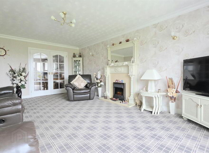 4 Sandringham Green, Carrickfergus, BT38 9EF