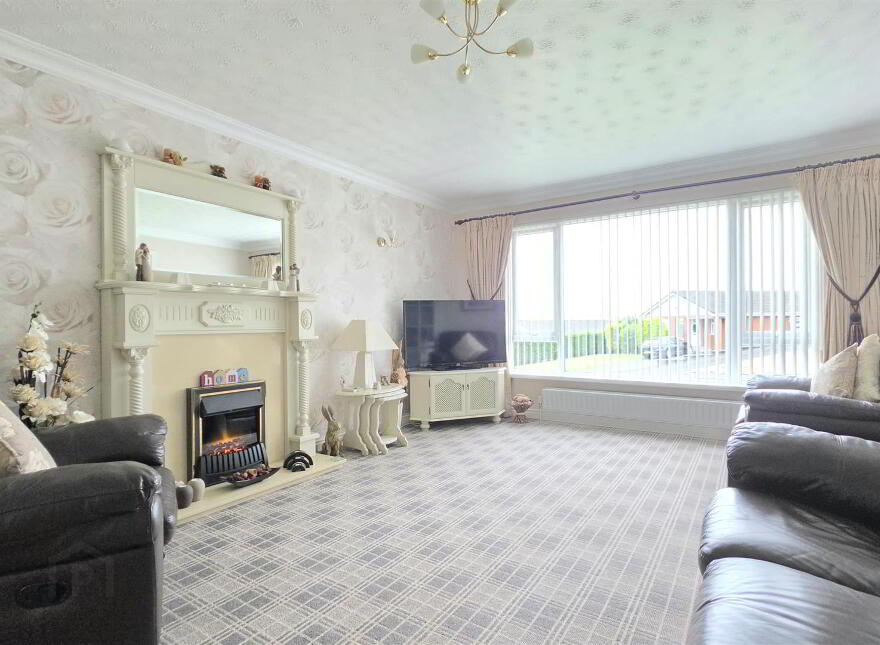 4 Sandringham Green, Carrickfergus, BT38 9EF