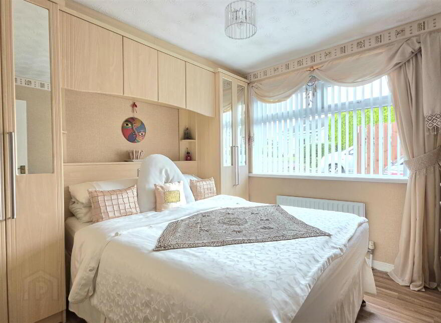 4 Sandringham Green, Carrickfergus, BT38 9EF