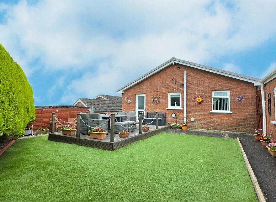 4 Sandringham Green, Carrickfergus, BT38 9EF