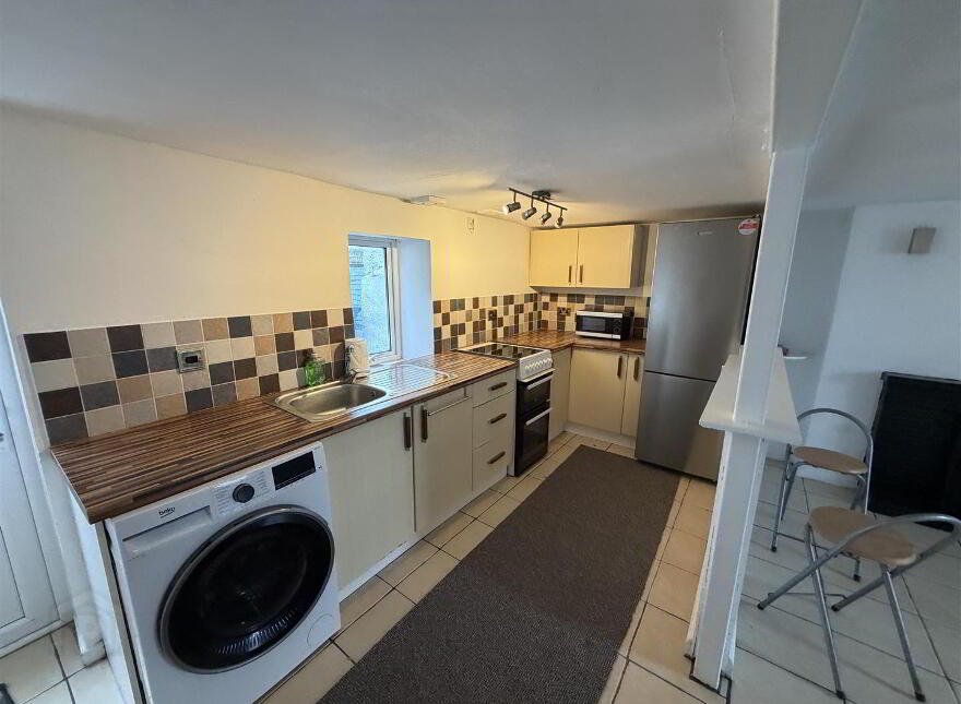 48 High Street, Ballyhalbert, Newtownards, BT22 1BL