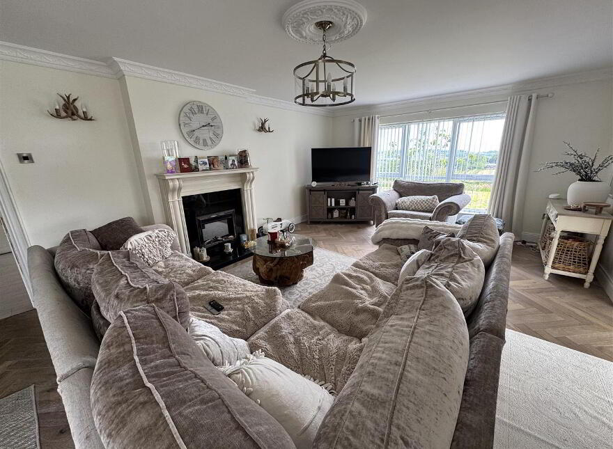 42 Ballynoe Road, Antrim, BT41 2QX