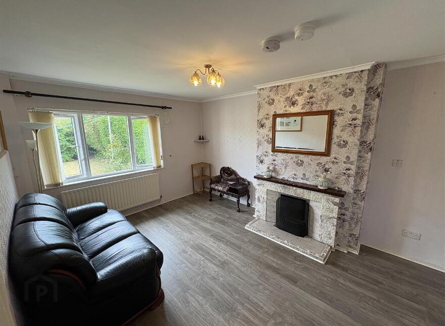 22 Camlough Park, Bessbrook, Newry, BT35 7AX