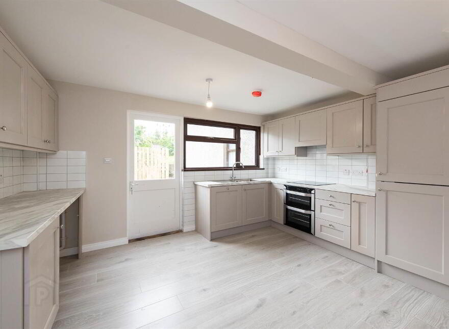 4 White Row, Banbridge, BT32 4JR