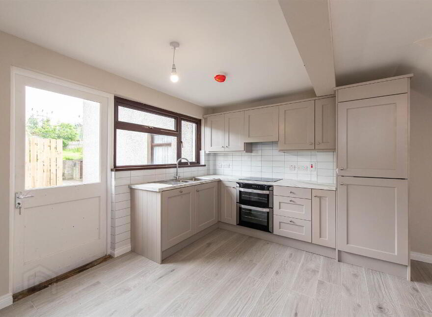 4 White Row, Banbridge, BT32 4JR