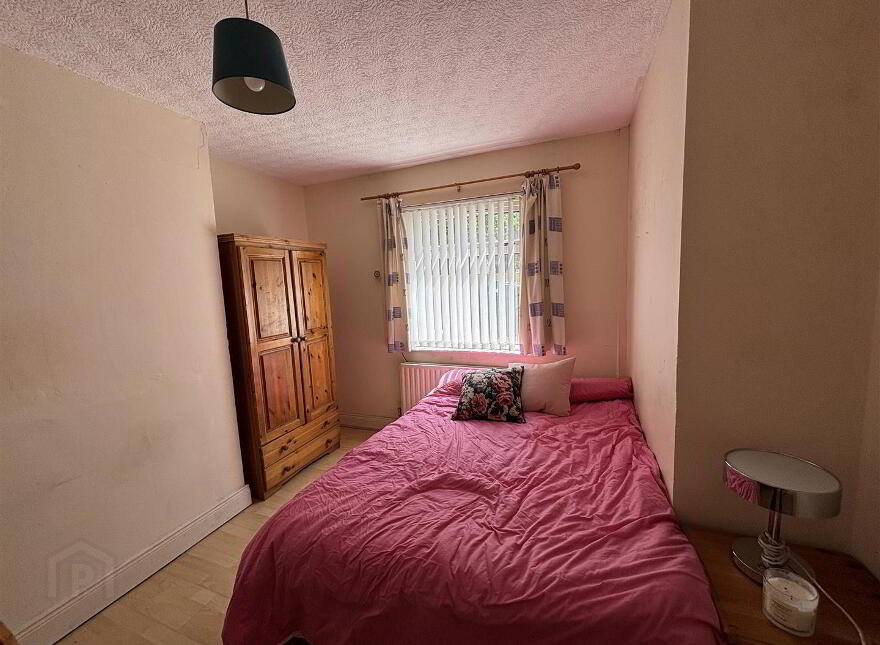 40 Dunluce Avenue, Lisburn Road, Belfast, BT9 7AY